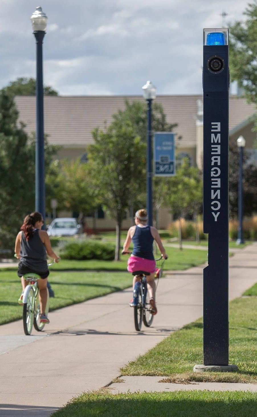 campus emergency pole